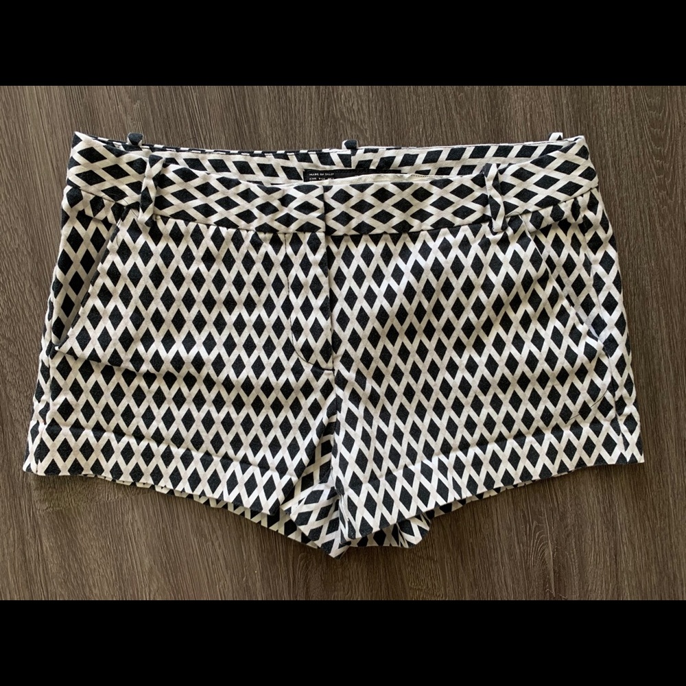 ZARA Checkered Women’s Shorts Size M